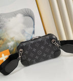 Louis Vuitton M45579 Horizon Clutch 21cm