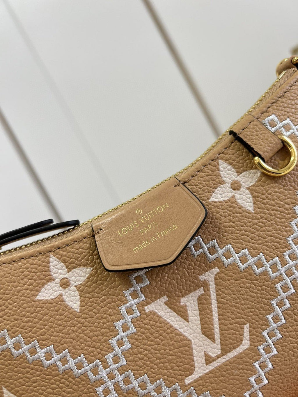 Louis Vuitton M80349 Easy Pouch On Strap 19cm Brown