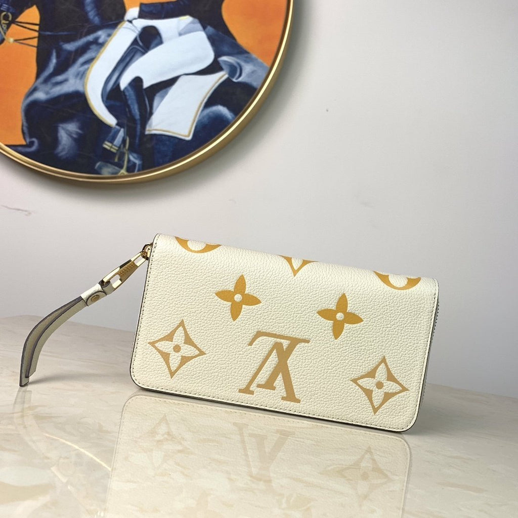 Louis Vuitton Zippy Wallet 20cm White
