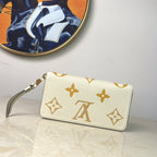 Louis Vuitton Zippy Wallet 20cm White
