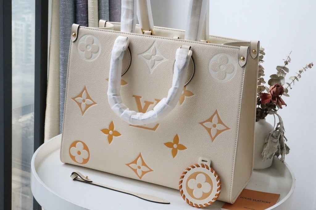 Louis Vuitton Handle Bags 35cm Cream