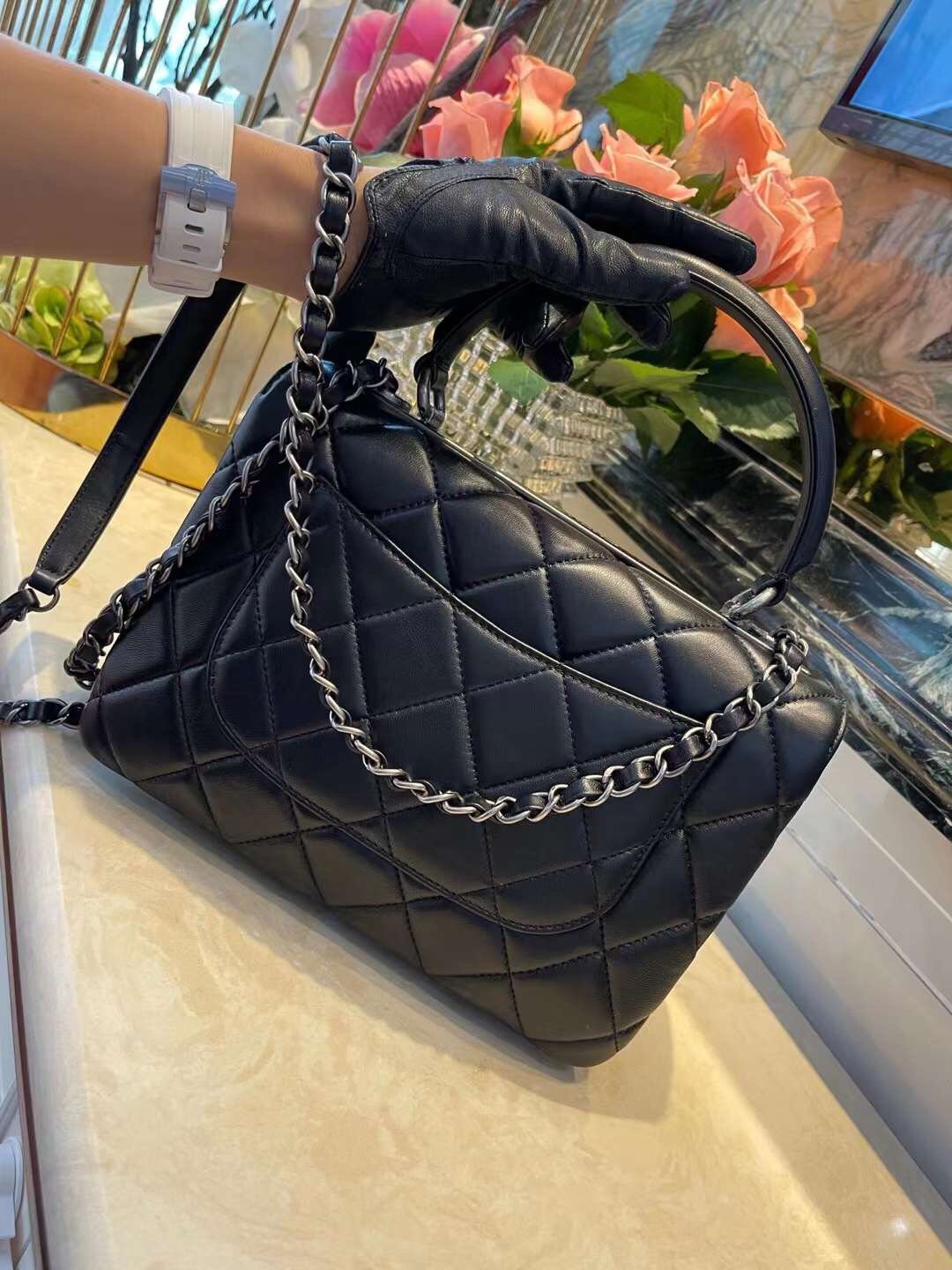 Chanel Classic Flap Bag Medal Hardware 25cm Black