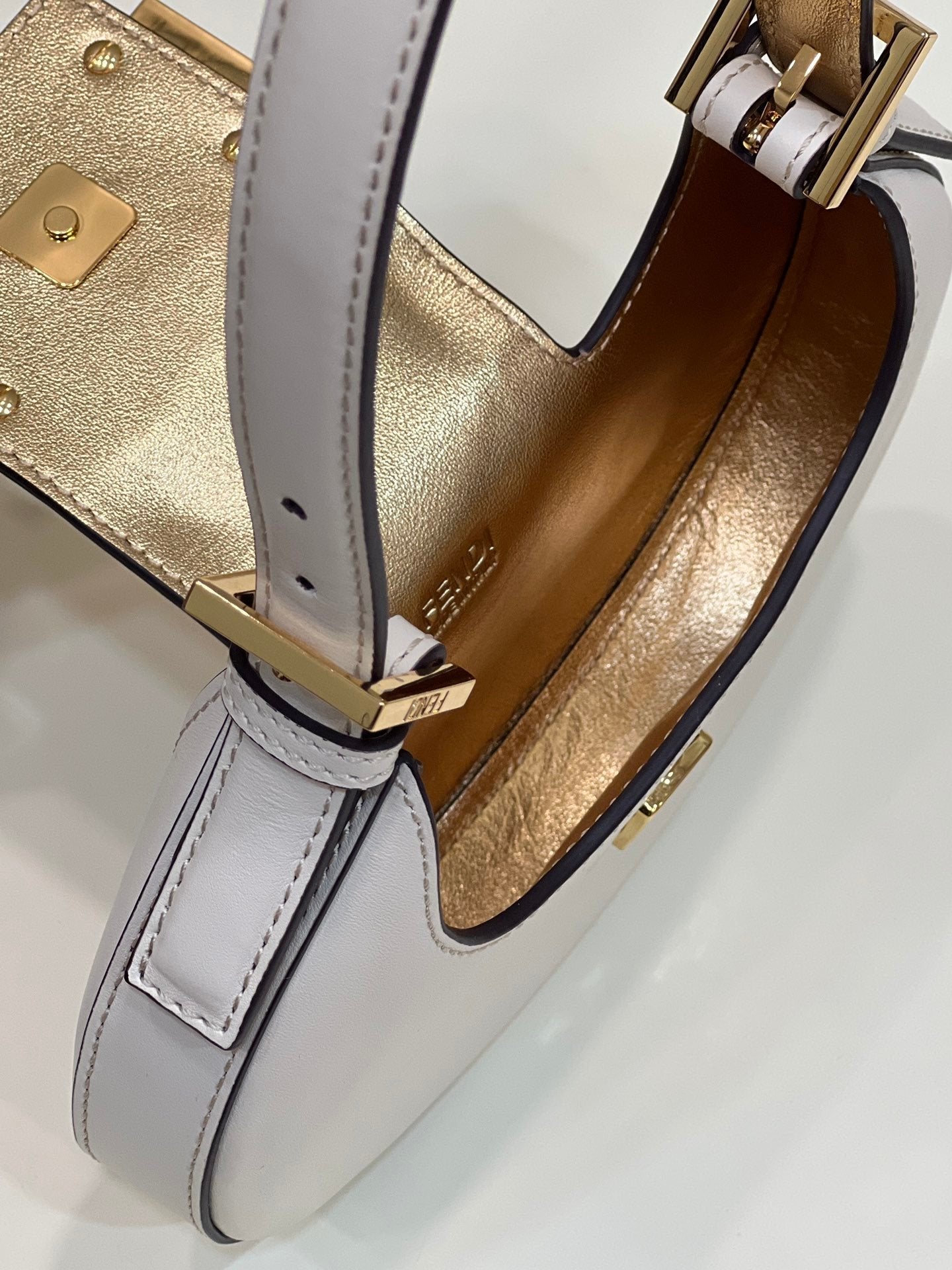 Fendi Cookie 19cm White