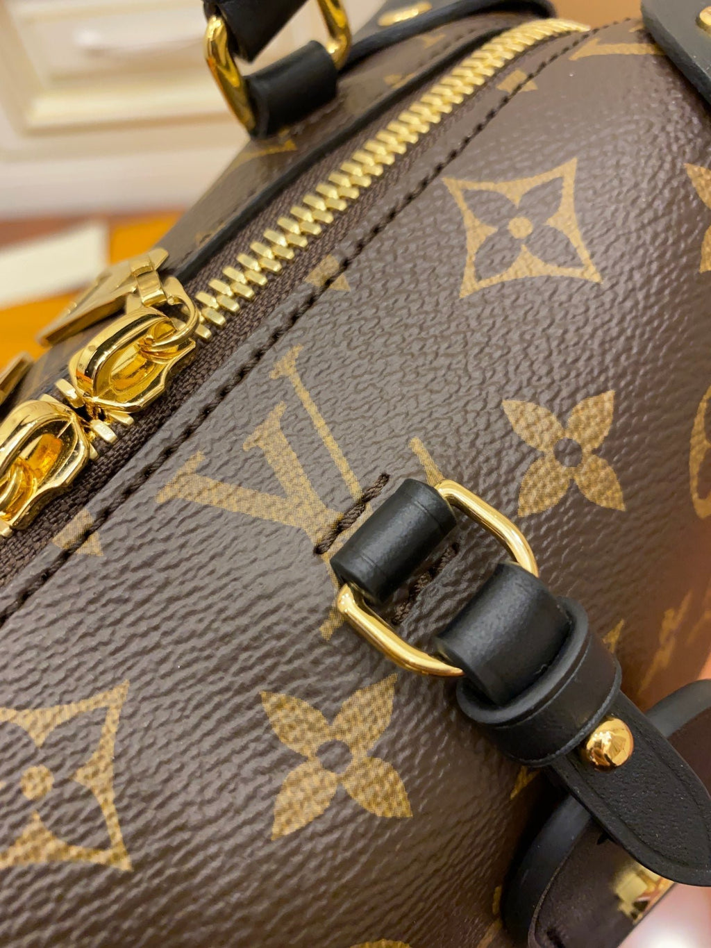 Louis Vuitton Locky BB Monogram Handle Bag 20cm Brown