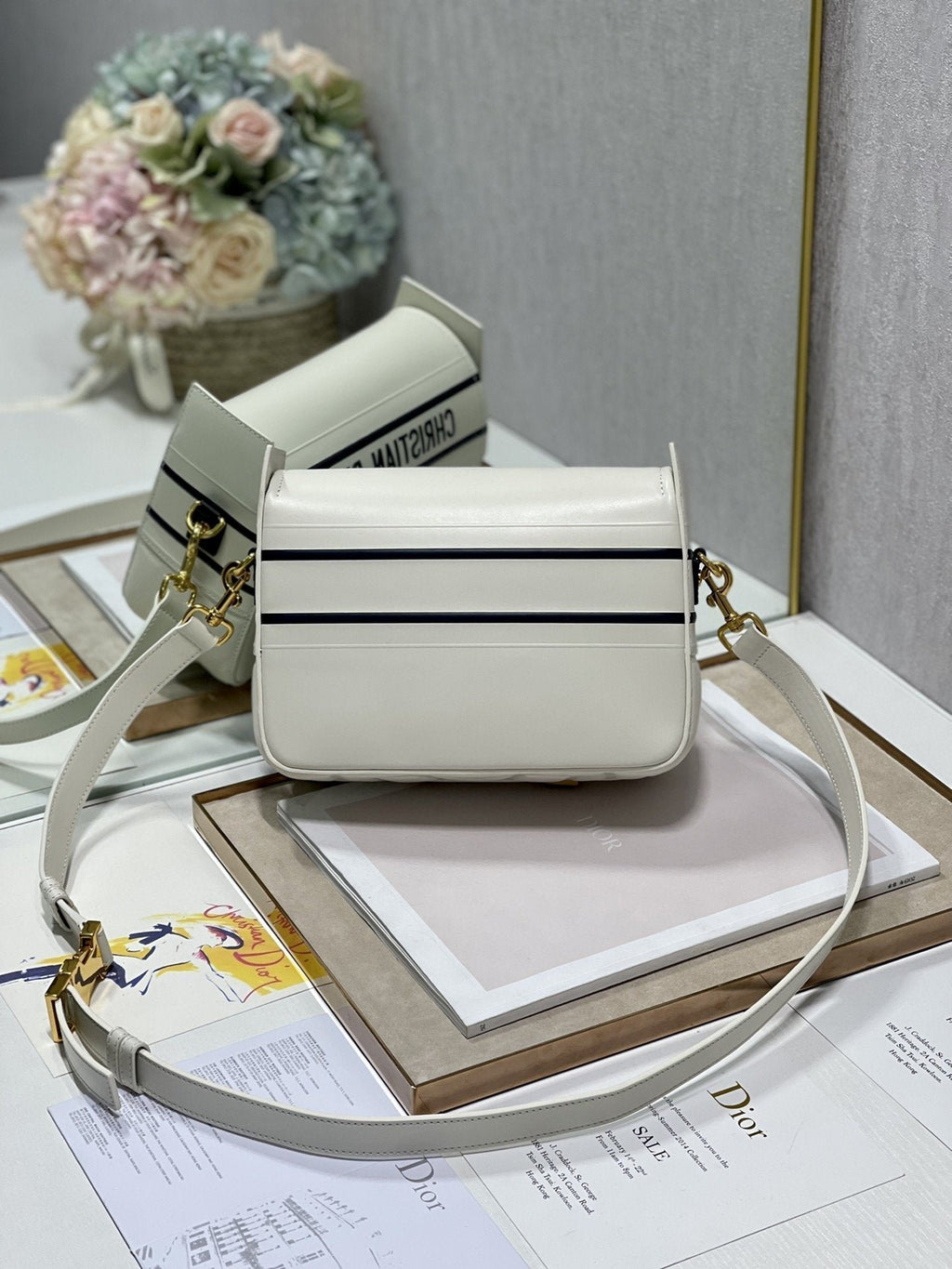 Christian Dior D-Bubble Bucket Bag 24cm White