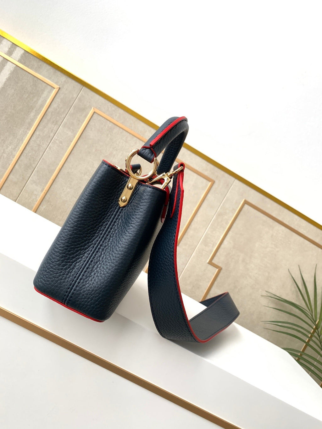 Louis Vuitton Crossbody Bag 21cm Black