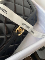 Chanel Classic Flapbag Gold Hardware 23cm Black