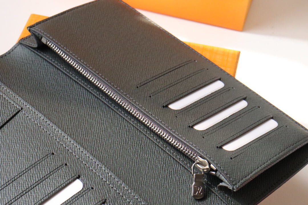 Louis Vuitton Multiple Wallet Damier 19cm
