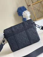 Louis Vuitton M57726 Trunk Messenger 24cm