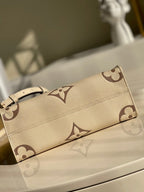 Louis Vuitton Handle Bag 25cm Cream