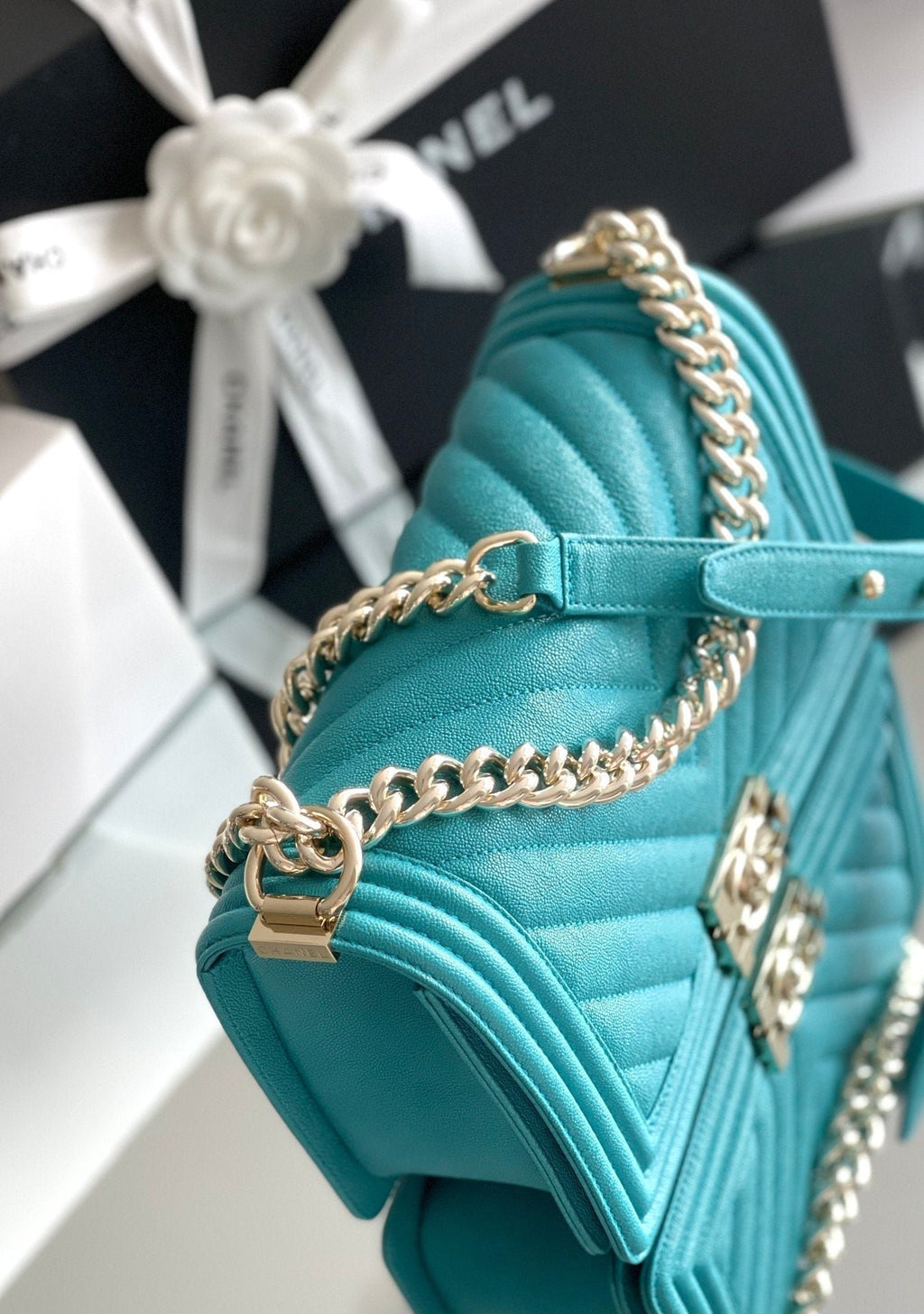 Chanel Medium Classic Flapbag 25cm Blue
