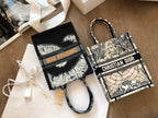 Christian Dior Beige Clutch 10cm