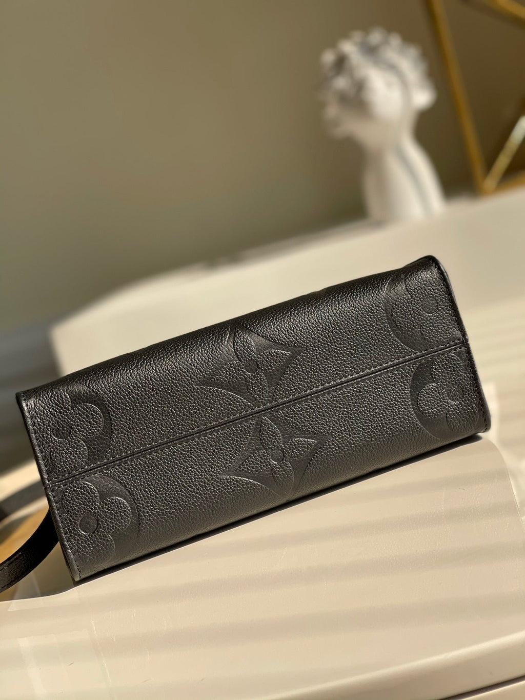 Louis Vuitton Handle Bag 25cm All Black