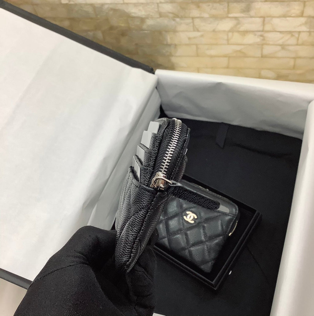 CO-CO Chanel Card Holder With Silver Hardware 19cm
