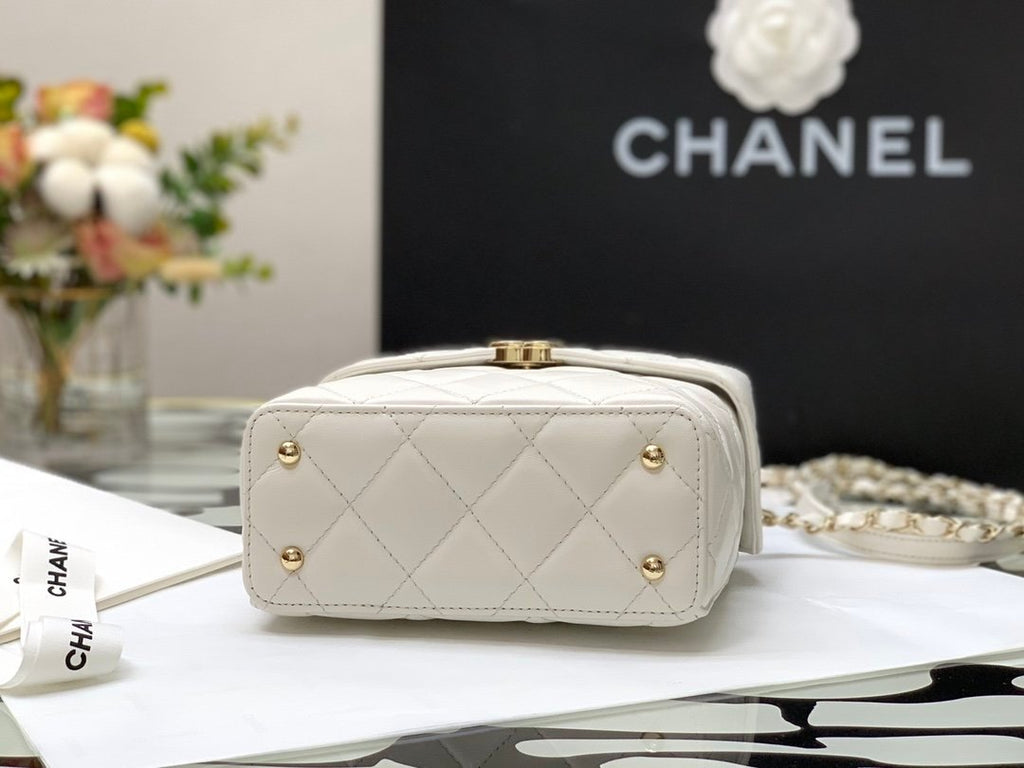 CO-CO Chanel Small Box Bag 15cm