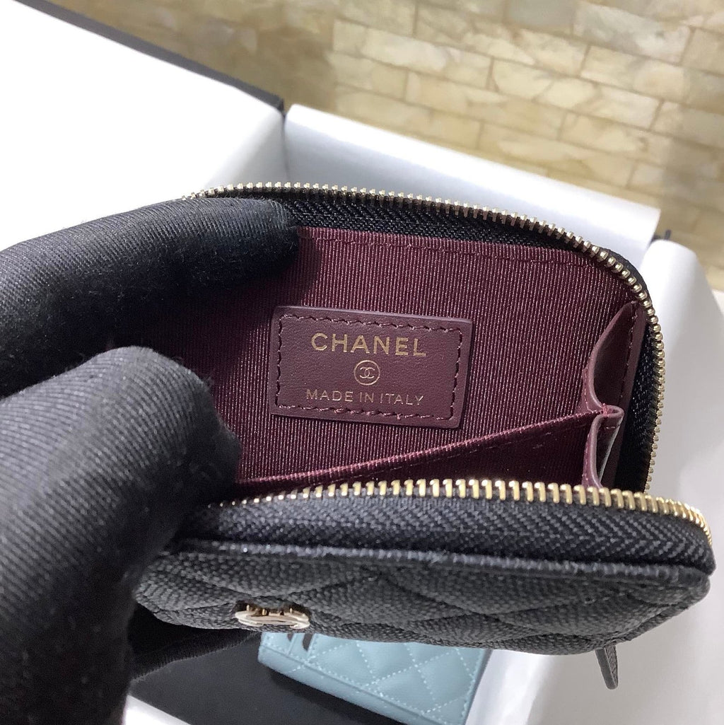 CO-CO Chanel Card Holder With Gold Hardware 11cm