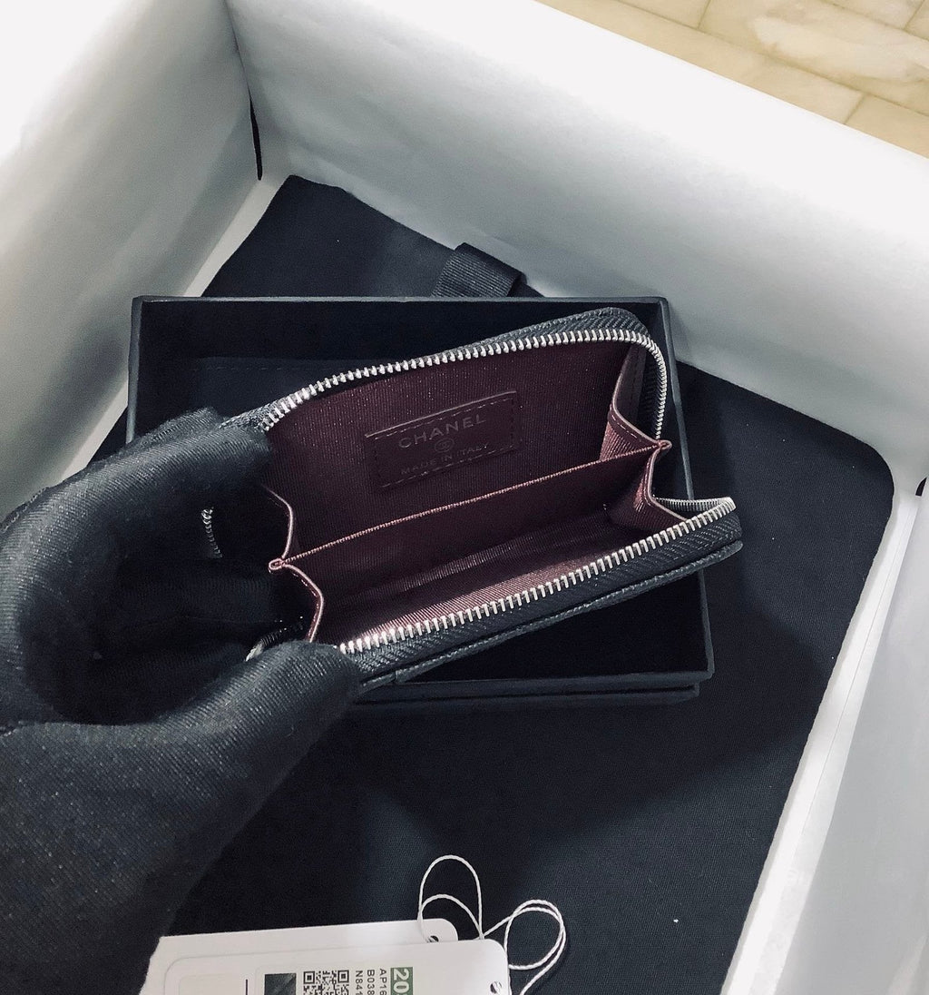 CO-CO Chanel Card Holder With Silver Hardware 11cm