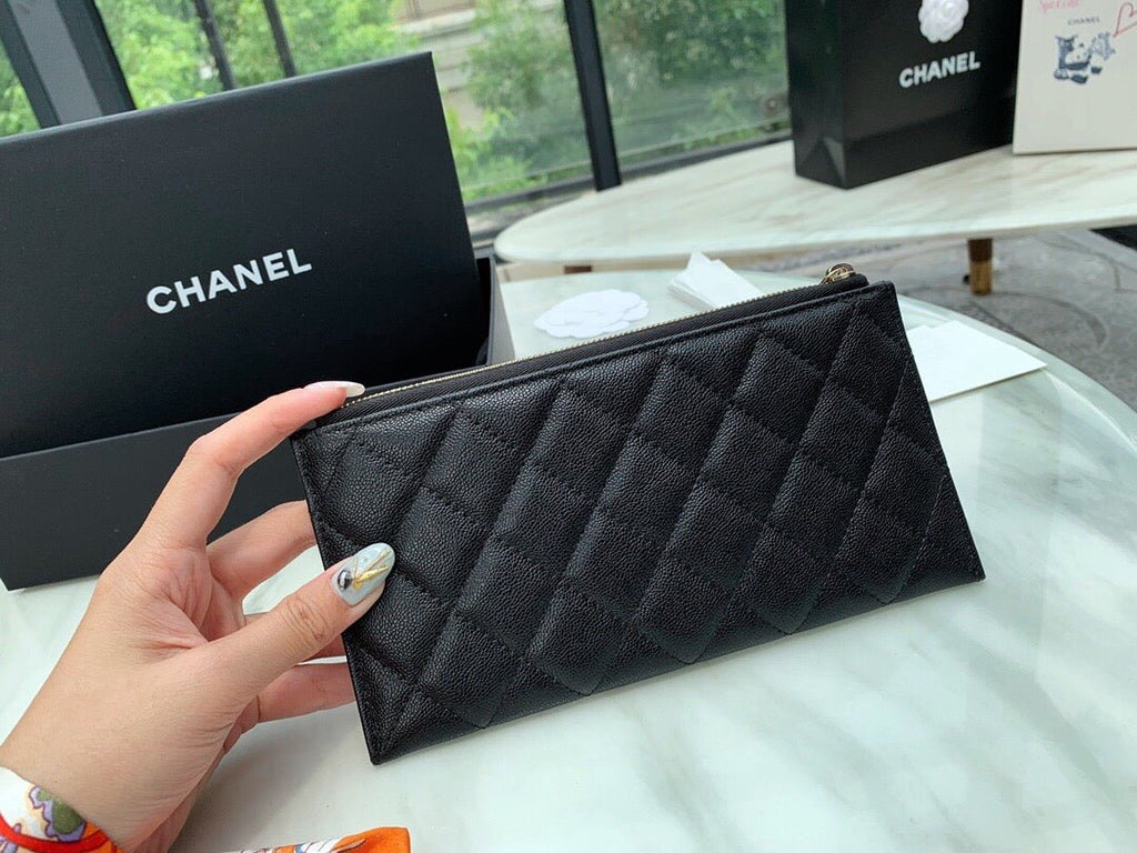 CO-CO Chanel Zipped Wallet 20cm