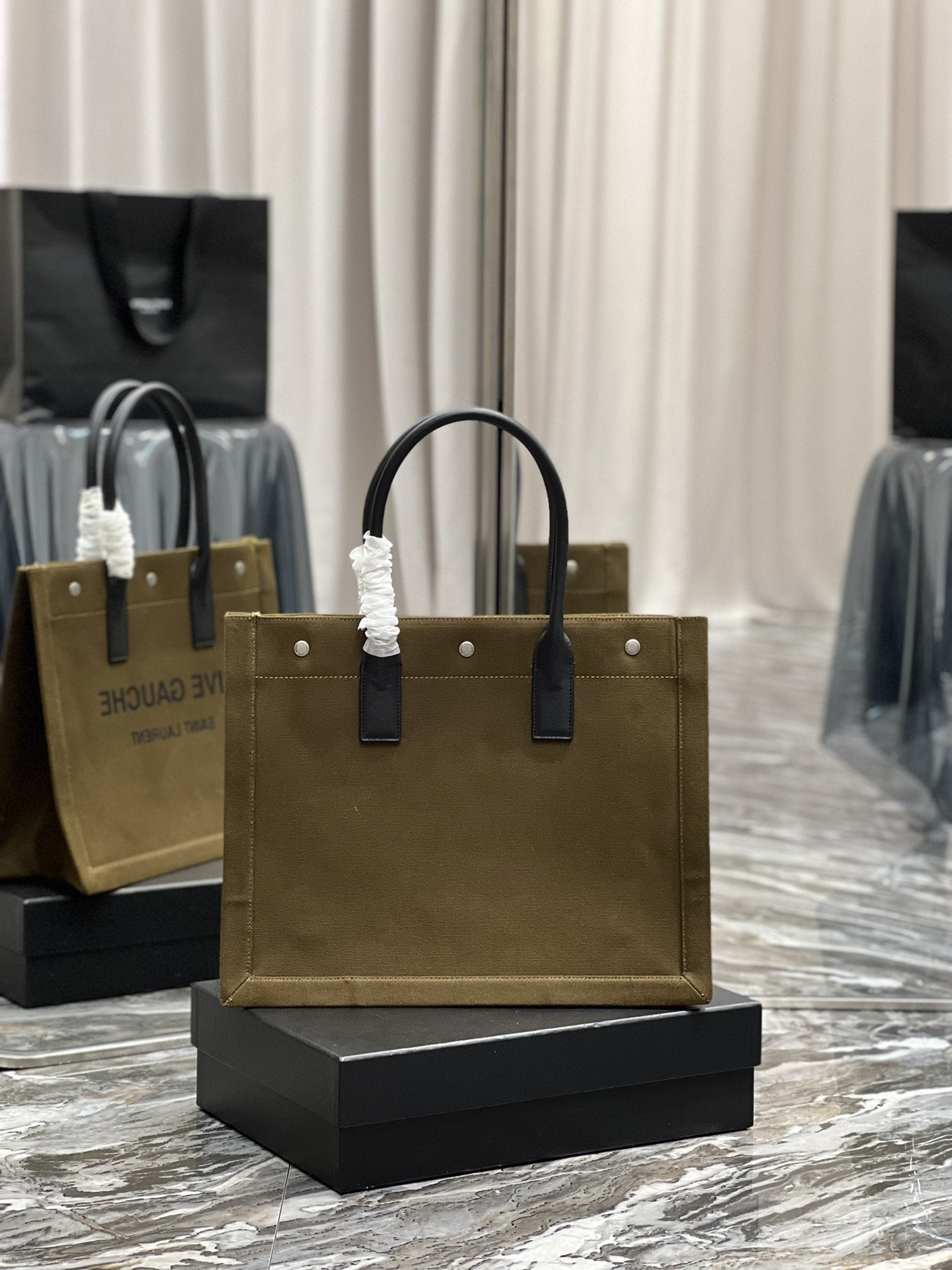 Saint Laurent Rive Gauche Tote Bag 39cm