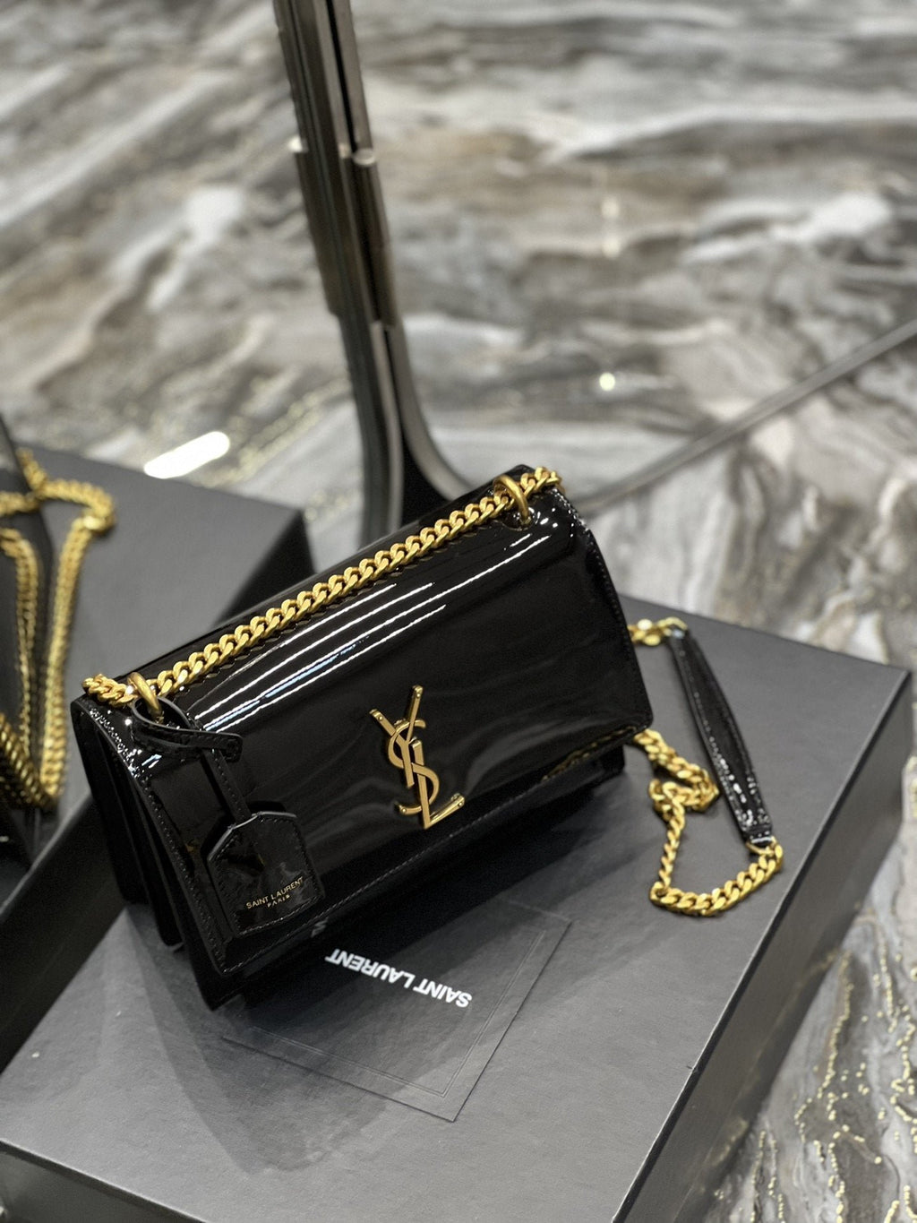 Saint Laurent Sunset Medium Chain Bag 22cm