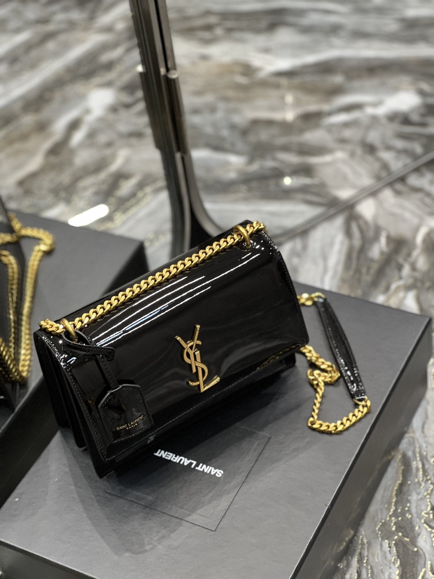 Saint Laurent Sunset Medium Chain Bag 22cm