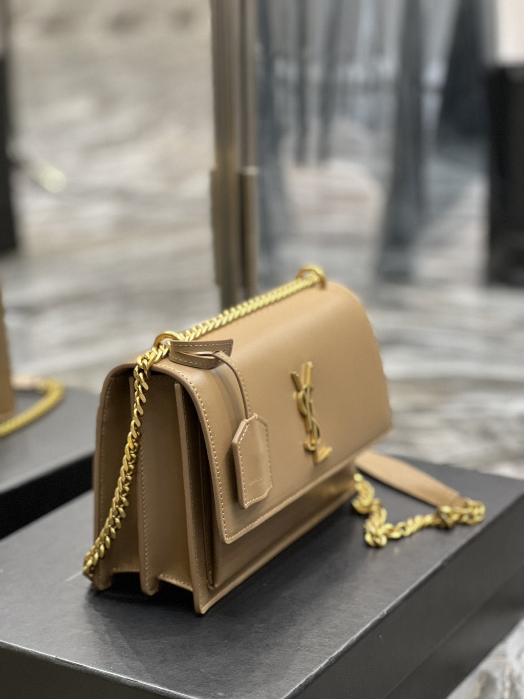 Saint Laurent Sunset Medium Chain Bag 22cm