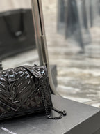 Saint Laurent Envelope Bag 21cm