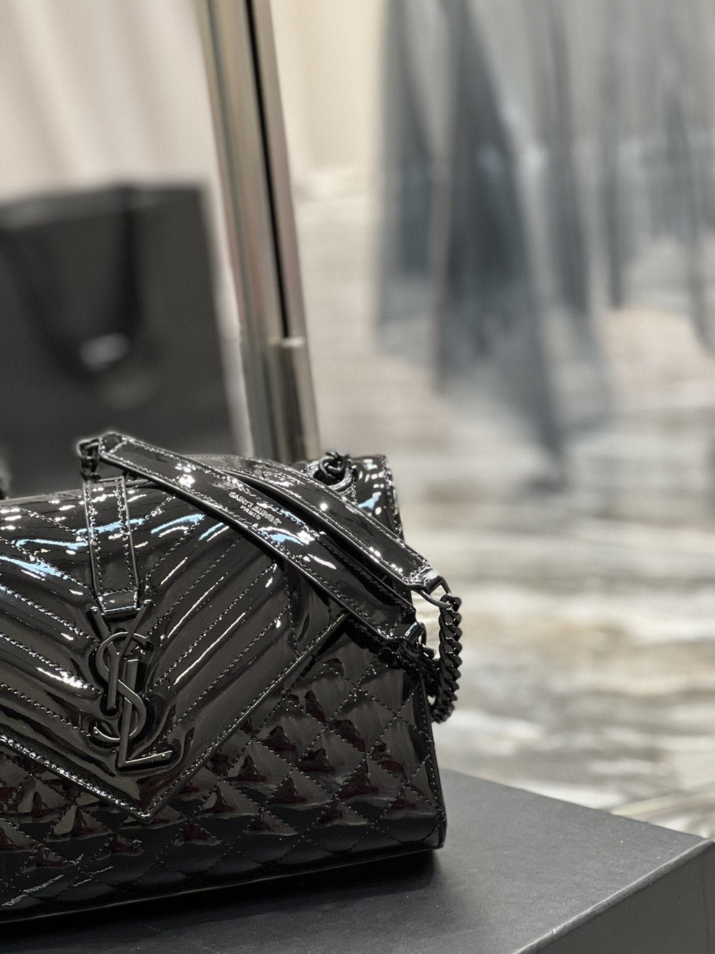 Saint Laurent Envelope Bag 24cm