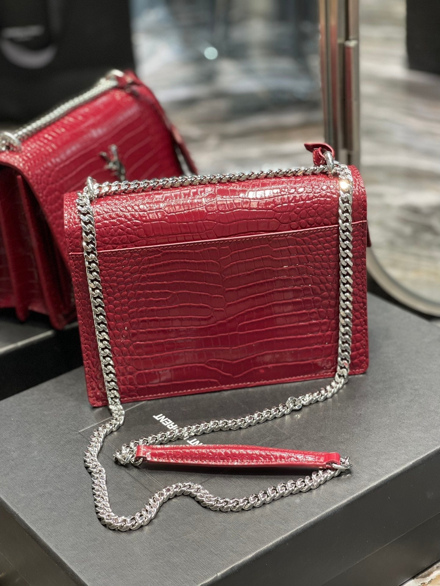 Saint Laurent Sunset Medium Chain Bag 22cm