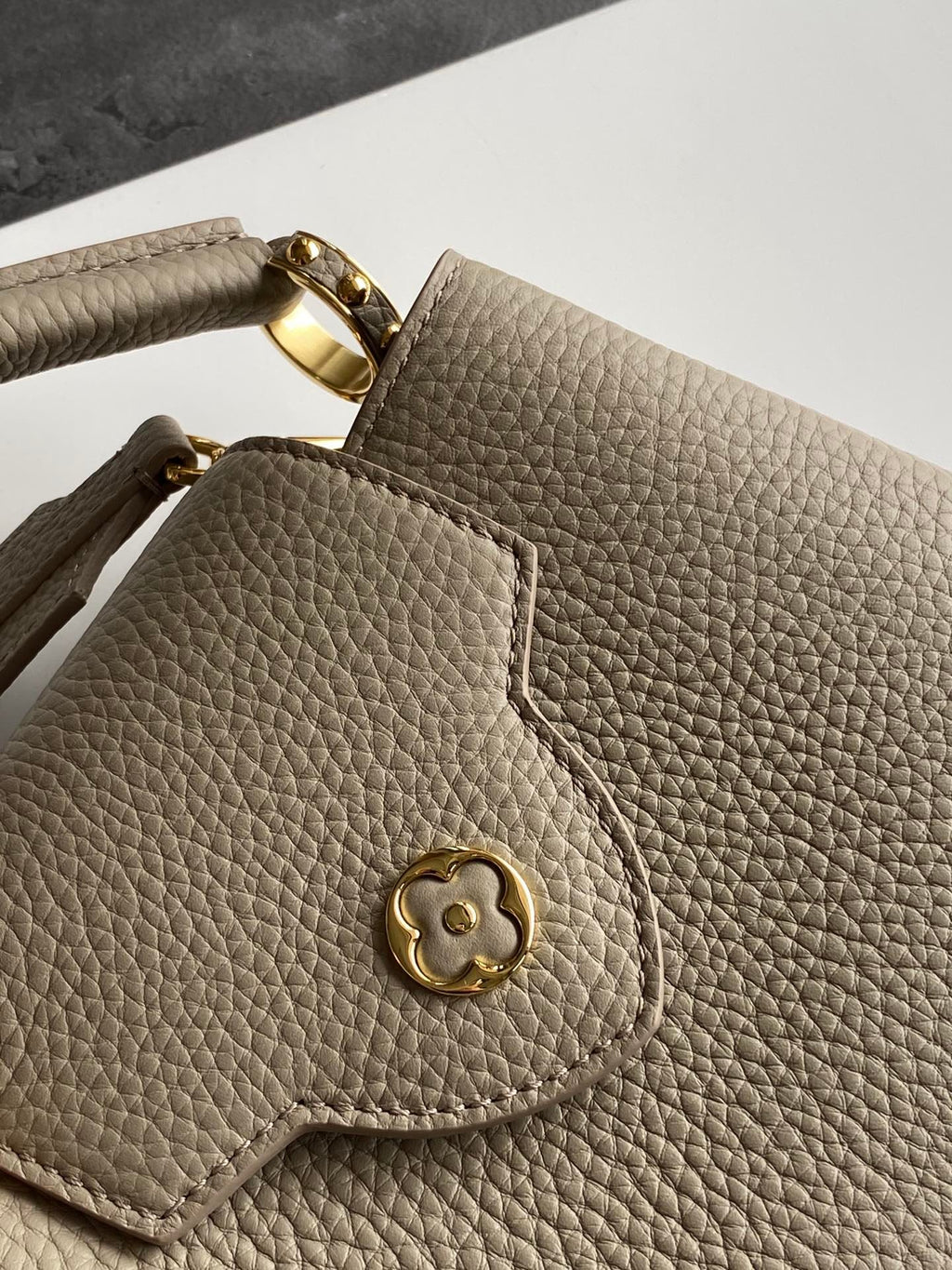 Louis Vuitton Crossbody Bag 21cm Cream