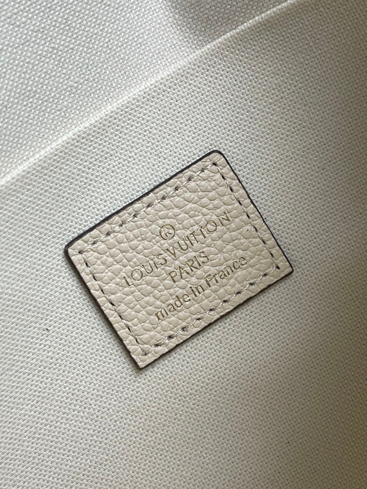 Louis Vuitton Vitorine Wallet 21cm White