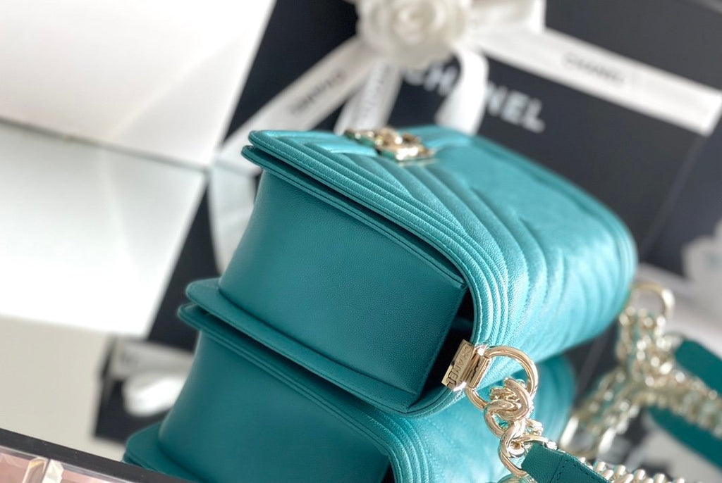 Chanel Medium Classic Flapbag 25cm Blue