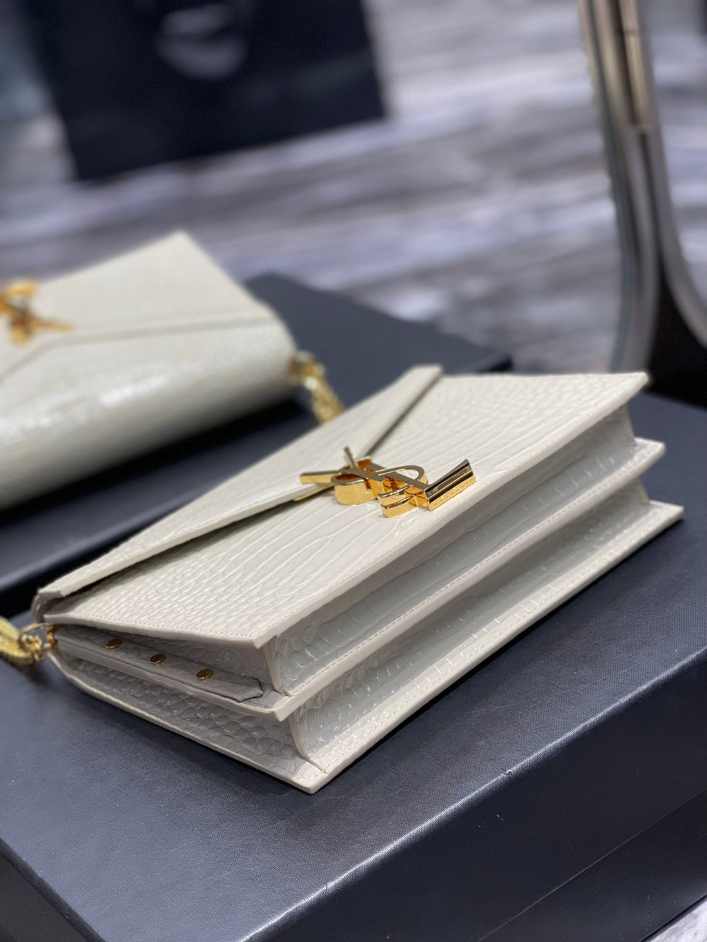 Saint Laurent Cassandra Medium Chain Bag In Grain De Poudre Embossed 22cm Beige