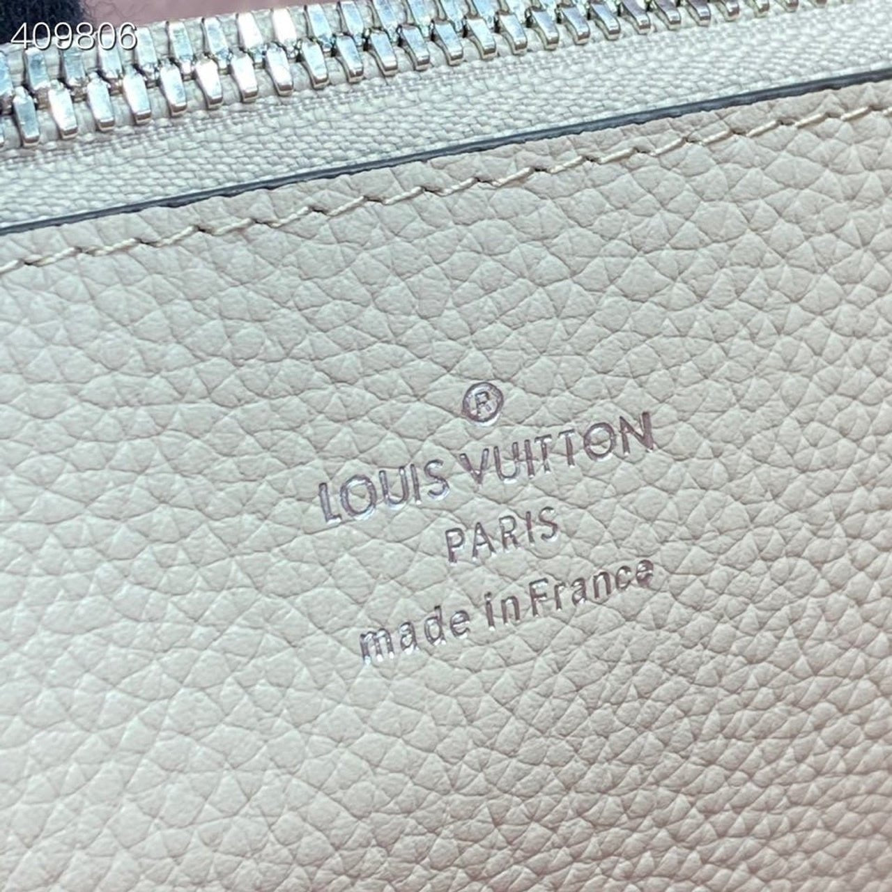 Louis Vuitton Muria Bag 22cm Mahina Calfskin Leather Spring/Summer Collection M57526 Mist