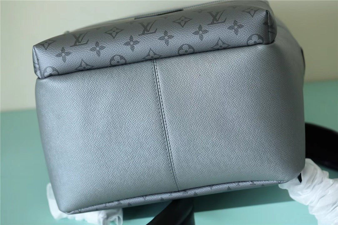 Louis Vuitton Discovery Backpack 40cm