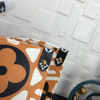 Louis Vuitton On The Go GM Tote Bag 41 cm, Orange