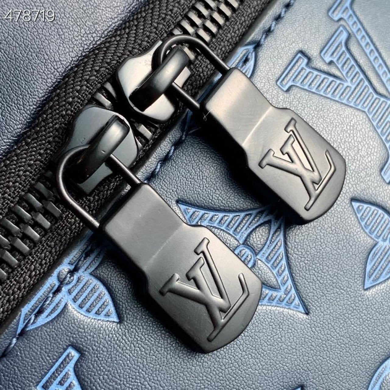 Louis Vuitton Discovery Bag 20cm Monogram Seal Cowhide Canvas Spring/Summer Collection M45729, Navy Blue