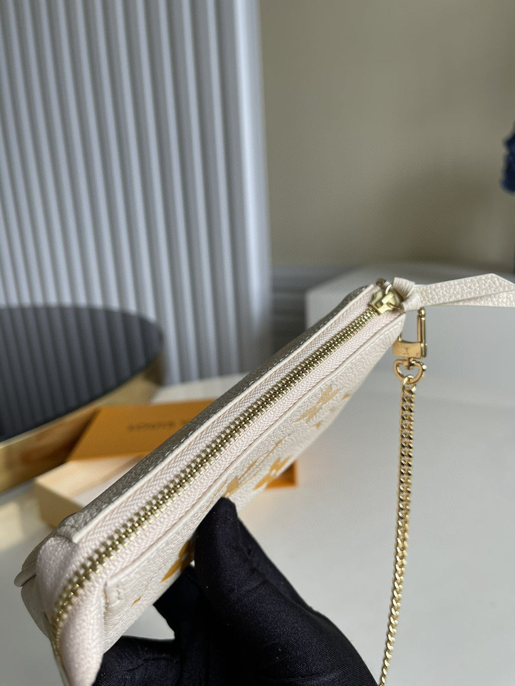 Louis Vuitton Monogram Empreinte Bag 16cm Cream