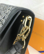 Louis Vuitton Dauphine Chain 25cm Black