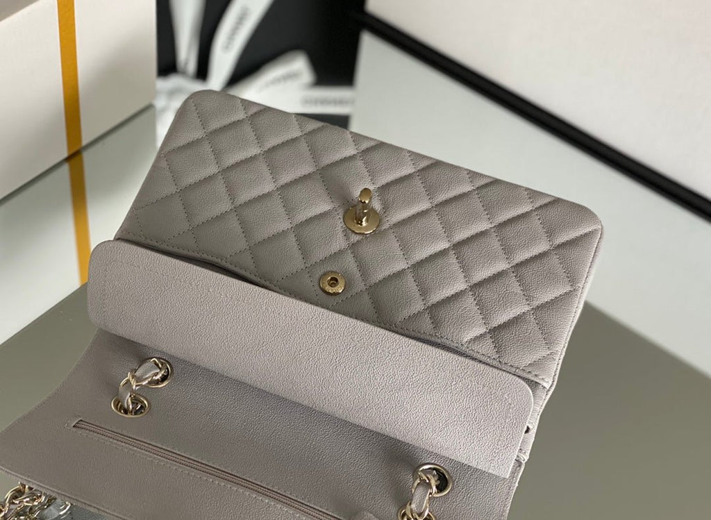 Chanel Classic Flapbag Gold Hardware 26cm Grey