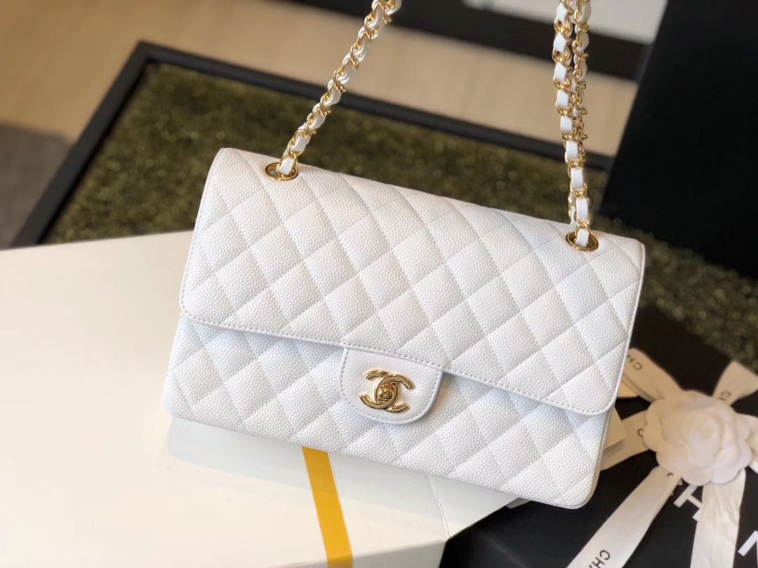 Chanel Classic Medium Flapbag Gold Hardware 26cm White