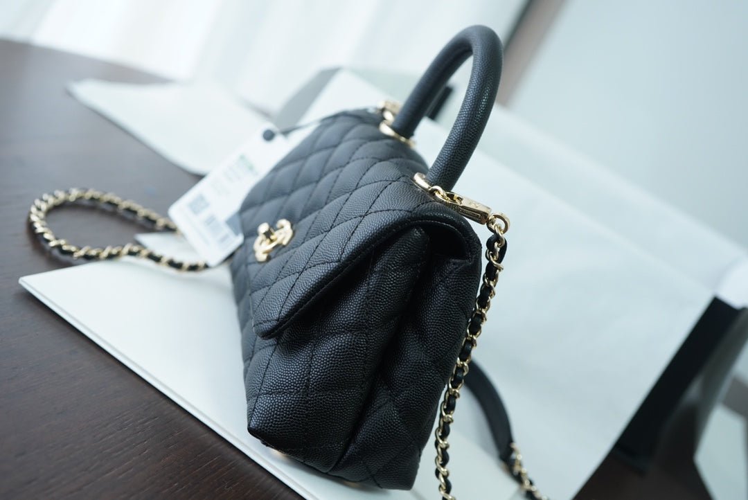 Chanel Classic Mini Flapbag 19cm Black