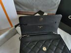 Chanel Mini Flapbag 19cm Black
