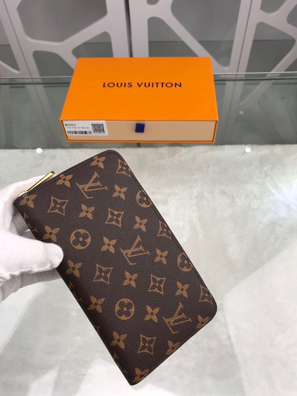 Louis Vuitton Zippy Vertical Wallet 20cm