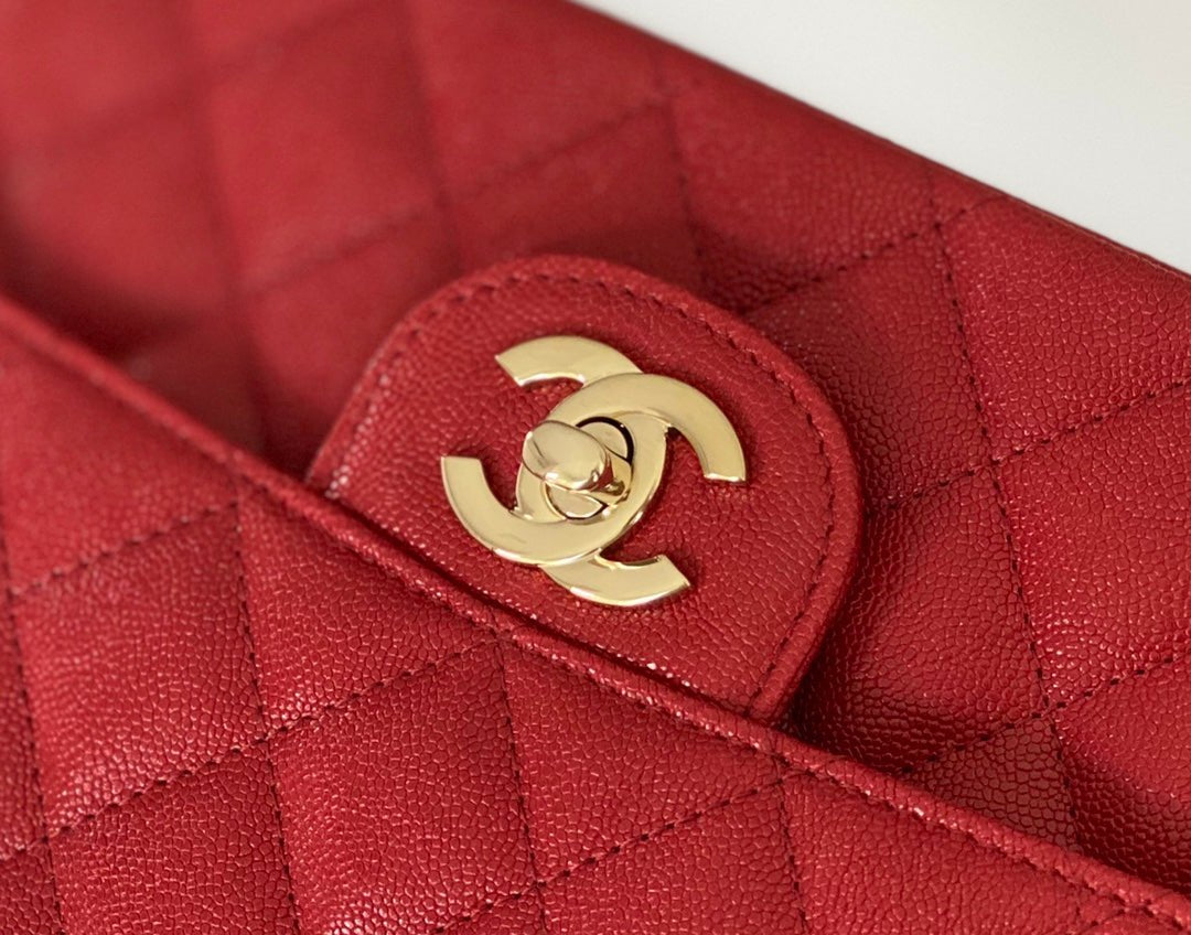 Chanel Classic Flapbag Gold Hardware 26cm Red