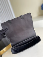 Louis Vuitton M57726 Trunk Messenger 24cm