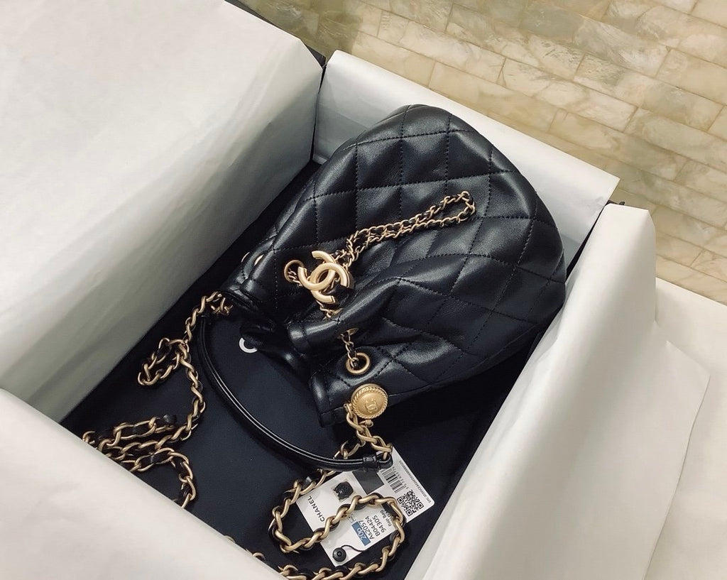 Chanel Classic Bucket Bag Gold Hardware 20cm Black