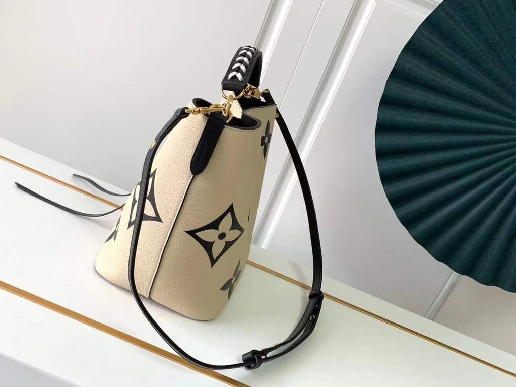 LV Crafty Neoneo Mm Bucket Bag