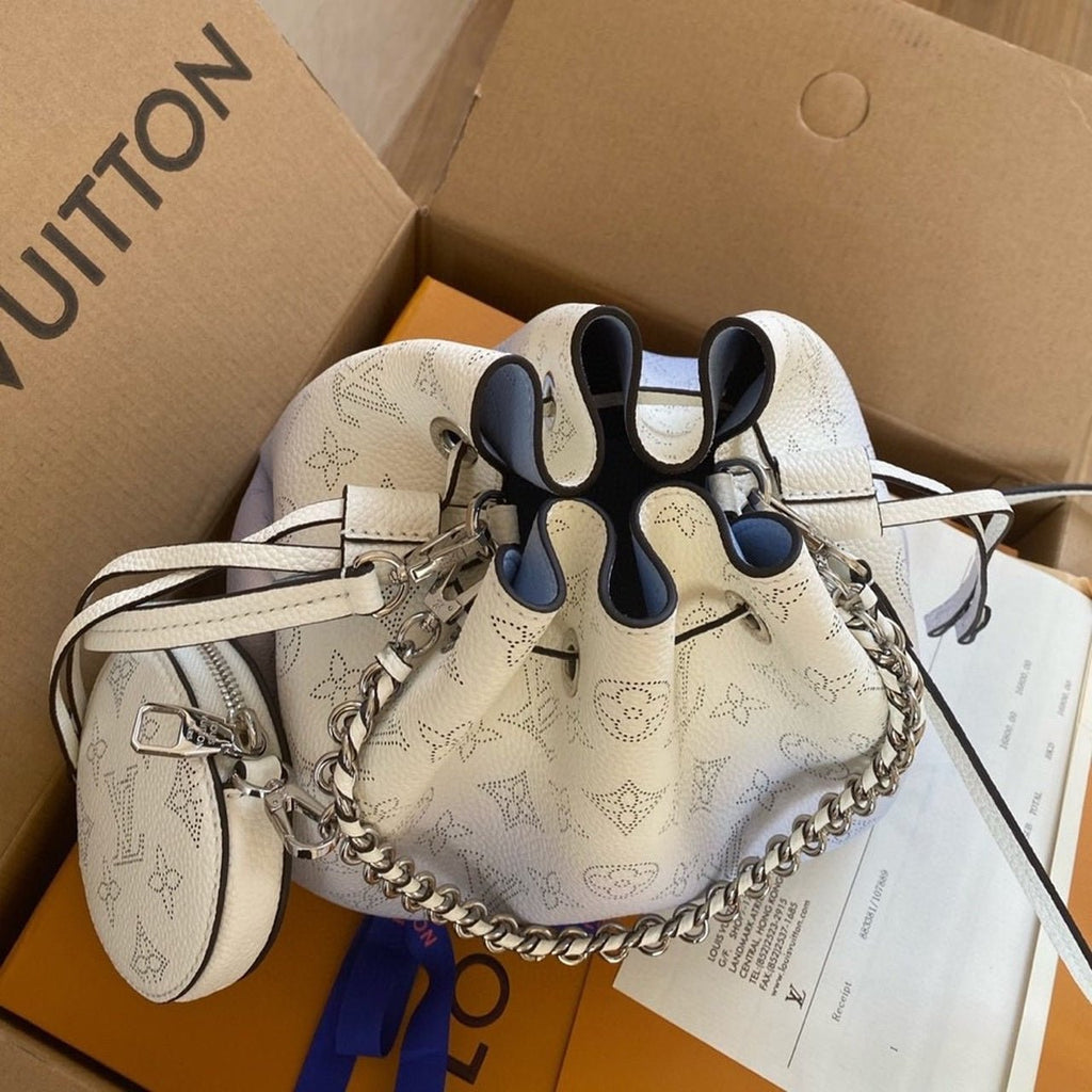 Louis Vuitton Bella Bucket Bag 22cm Mahina Calfskin Leather Spring/Summer Collection M57855 Light Blue