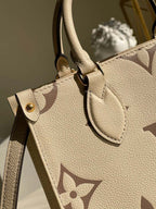 Louis Vuitton Handle Bag 25cm Cream